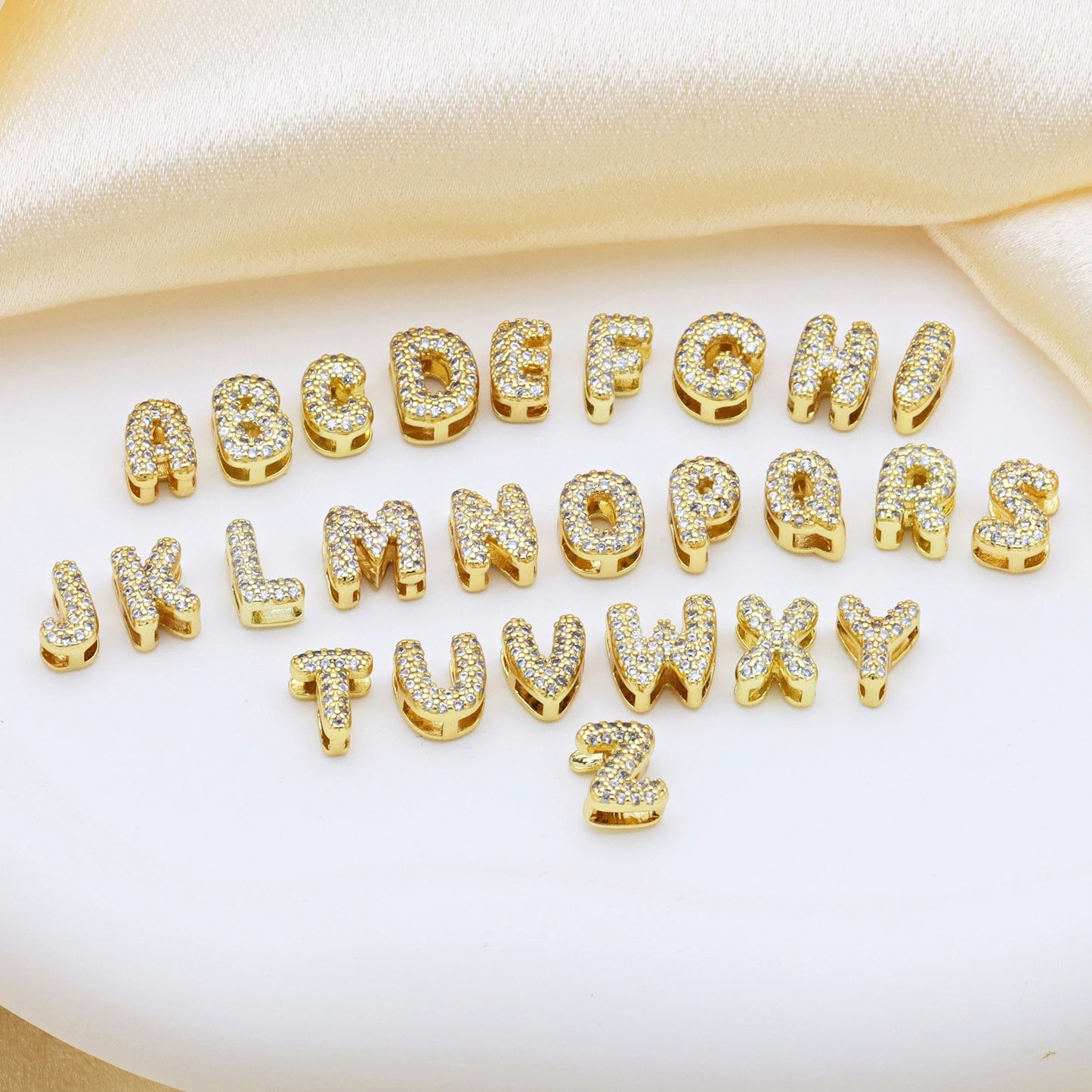Kette Mit Mehreren Buchstaben Gold