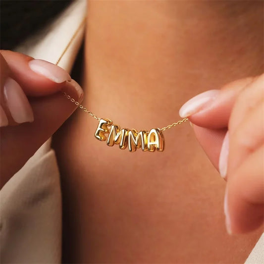 3 Letter Necklace Gold