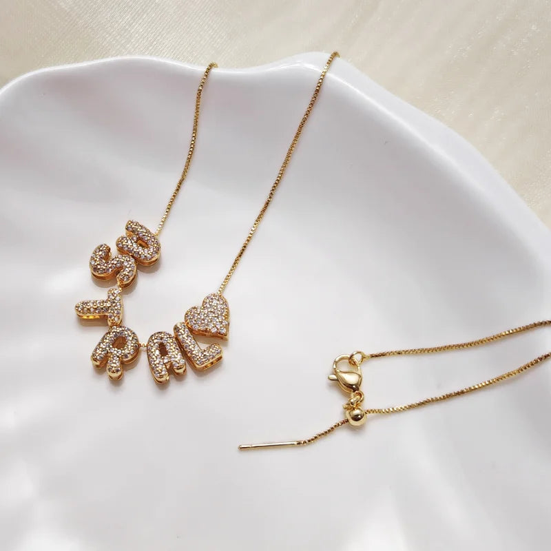 Kette Mit Mehreren Buchstaben Gold